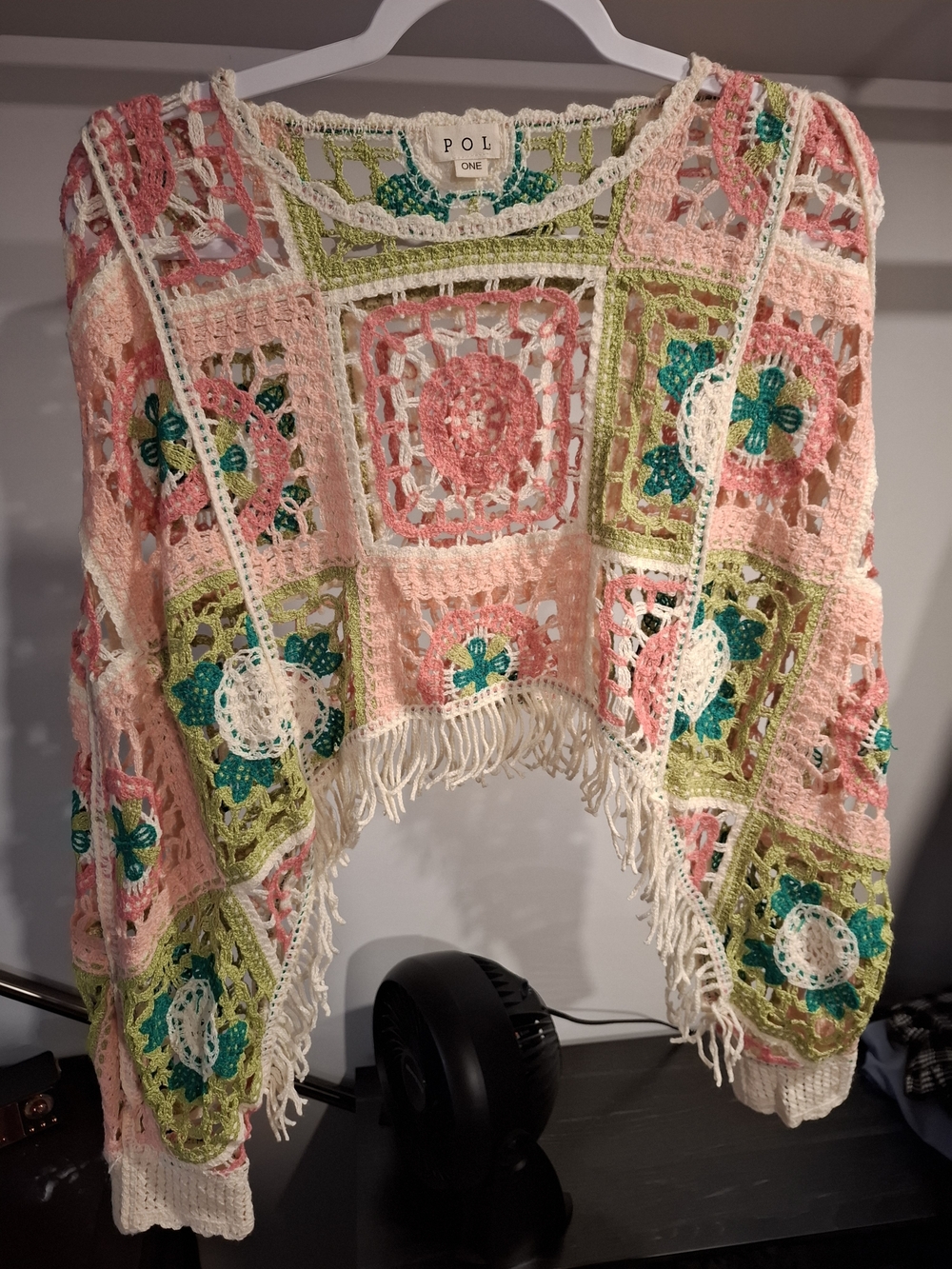 POL Multicolor Crochet Boho Fringe Crop Sweater in Pink, Green, Cream NWOT - Picture 3 of 4